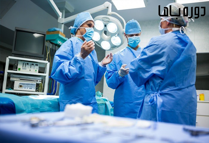 چه کسانی در اتاق عمل حضور دارند